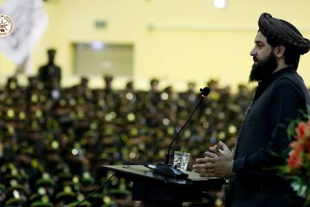 Defense Minister Participates in Graduation ceremony of Hazrat Abu Ubaidah bin Jarrah National Defense University